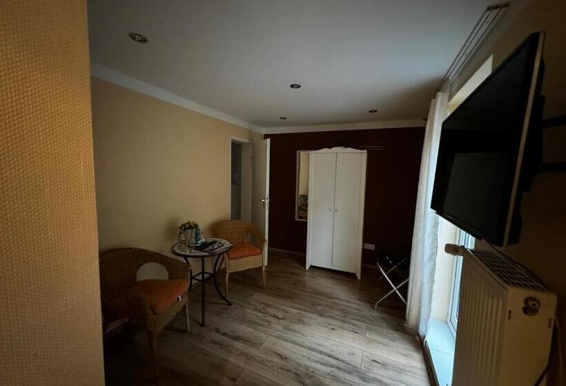 Lucia S Elbhotelchen