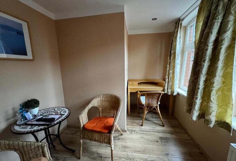 Lucia S Elbhotelchen