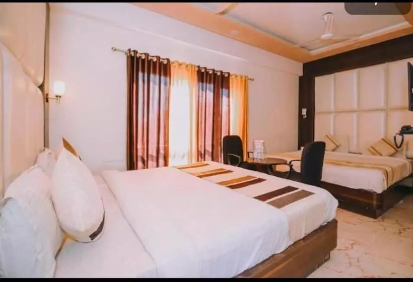 Hotel Mangal Residency Rooftop Pool