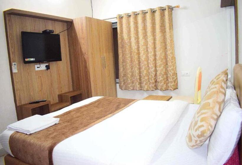 Hôtel Mangal Residency Rooftop Pool