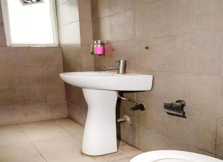 ホテル Noida Grand At Sector 121  Couple Friendly