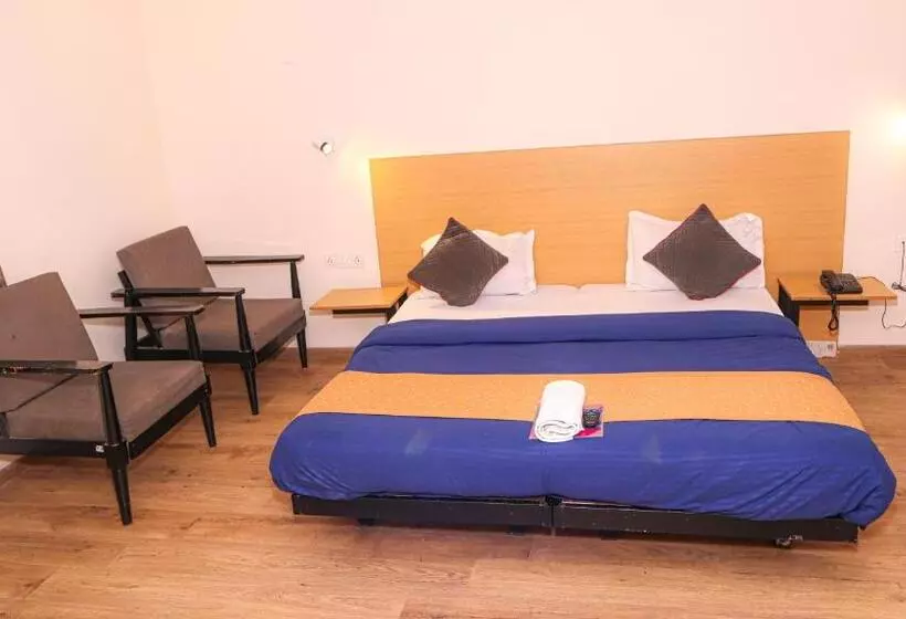 ホテル Noida Grand At Sector 121  Couple Friendly