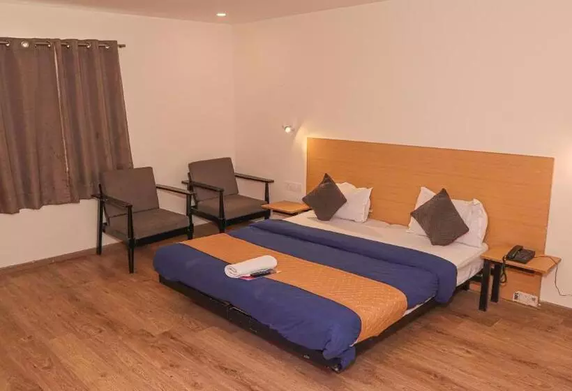 ホテル Noida Grand At Sector 121  Couple Friendly