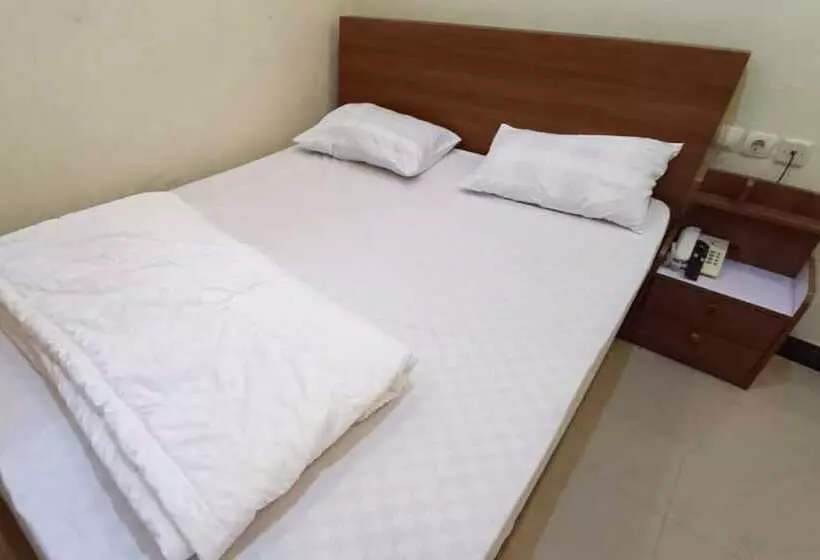 ホテル Oyo 93507 Saril Riverside Homestay