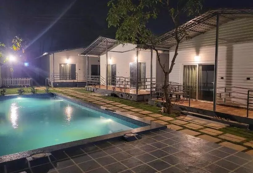 ホテル Rashiva Resort