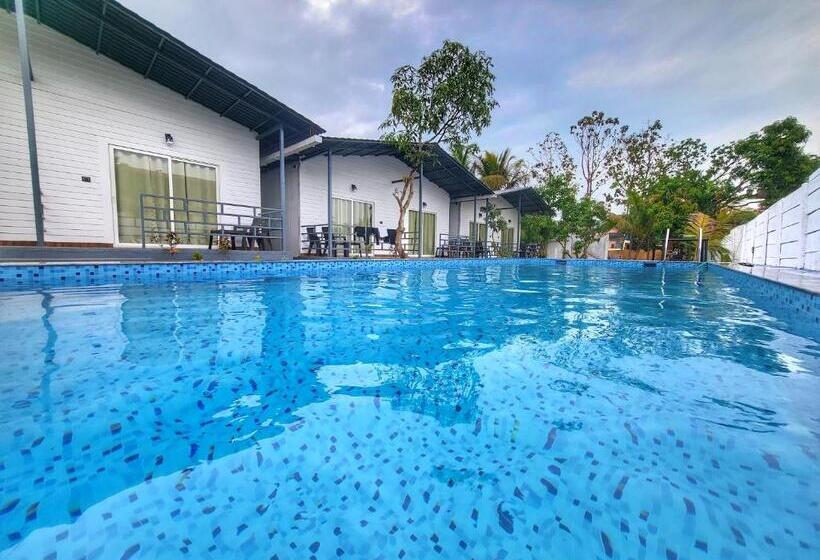 בית מלון כפרי Rashiva Resort