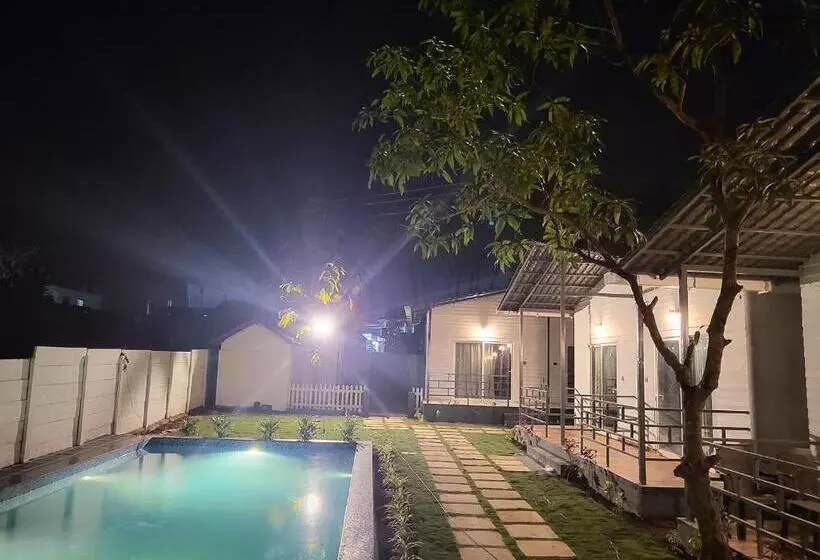 ホテル Rashiva Resort