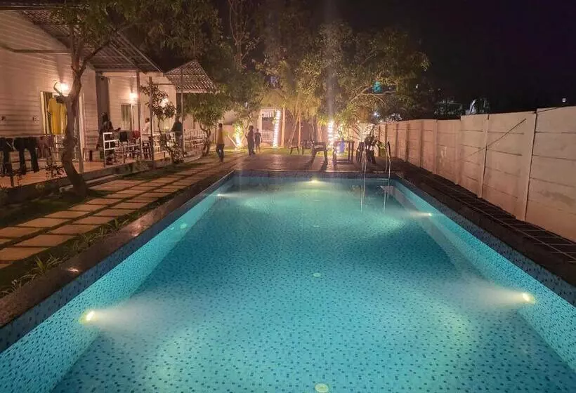 ホテル Rashiva Resort