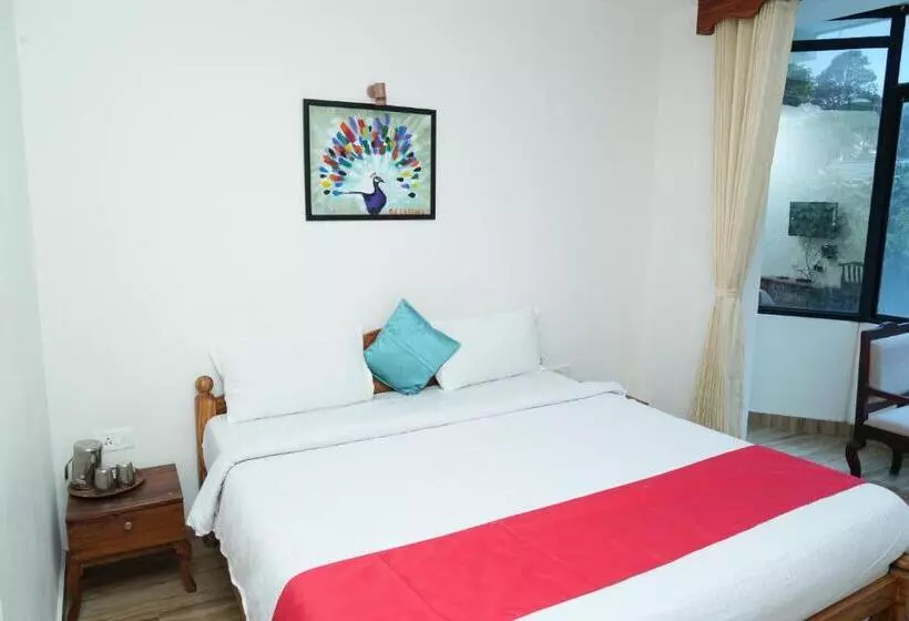 ホテル Vetrivel International By Brown Tree Resorts