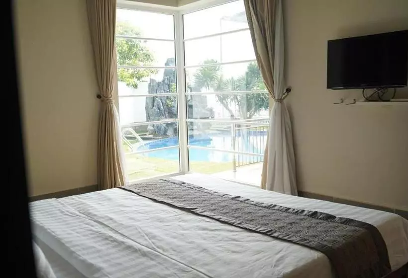 پانسیون B&h Villa   Villa Has Swimming Pool