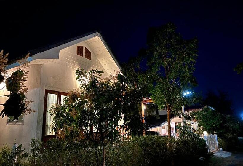 Majatalo บ้านโรสแมรี่ By ชมภู ชุมแพ โฮมสเตย์ ไร่คุณต๋ง