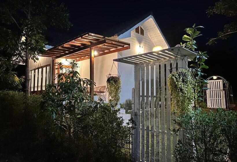 Majatalo บ้านโรสแมรี่ By ชมภู ชุมแพ โฮมสเตย์ ไร่คุณต๋ง