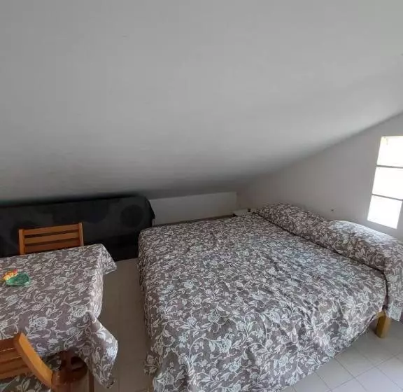 Majatalo Mansarda Con Terrazzino