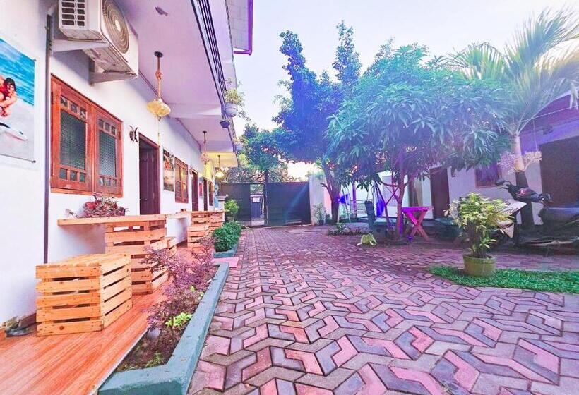 بنسيون Chill Airport Transit Stay