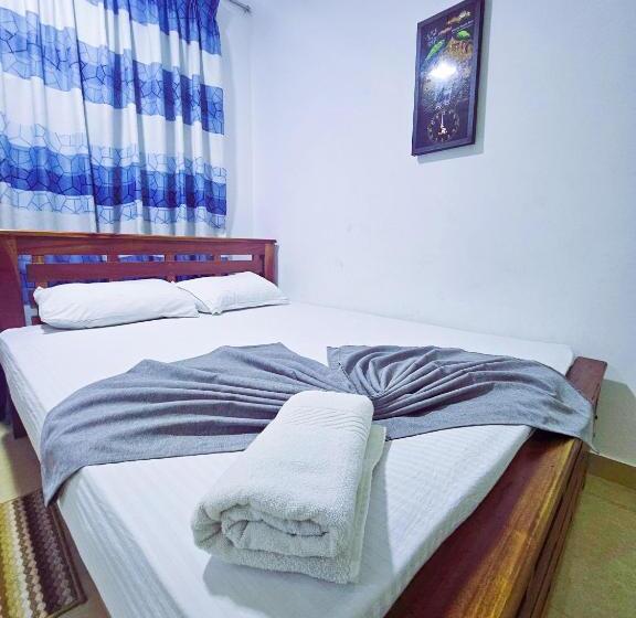 بنسيون Chill Airport Transit Stay