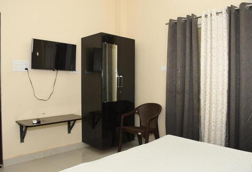 پانسیون Dakshit In