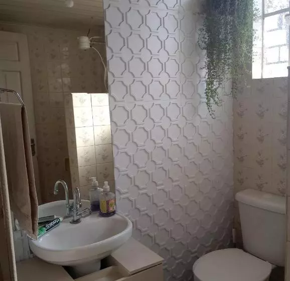 Majatalo Simples E Confortável