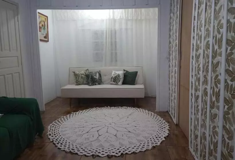 Majatalo Simples E Confortável