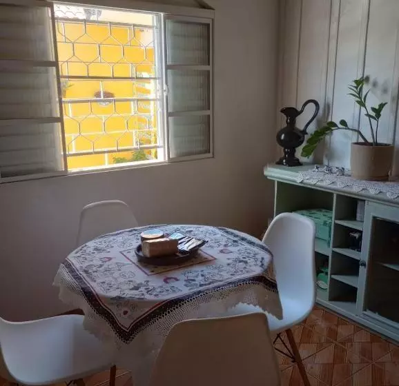 Majatalo Simples E Confortável