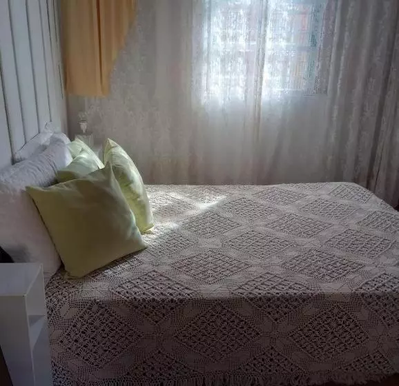 Majatalo Simples E Confortável