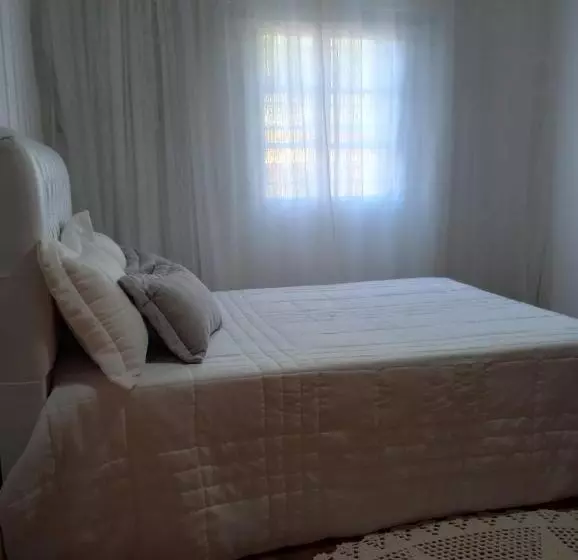 Majatalo Simples E Confortável