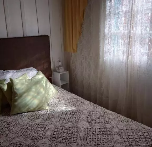 Majatalo Simples E Confortável