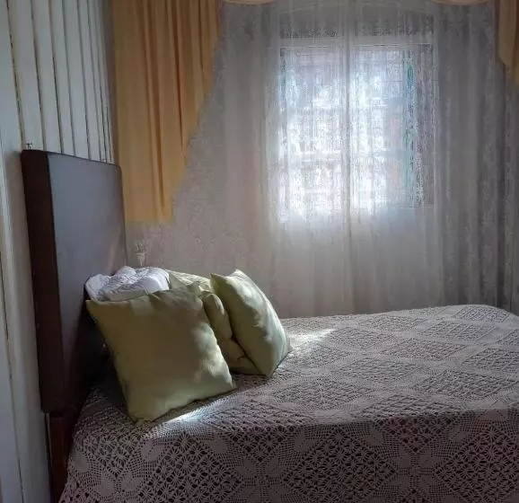 Majatalo Simples E Confortável