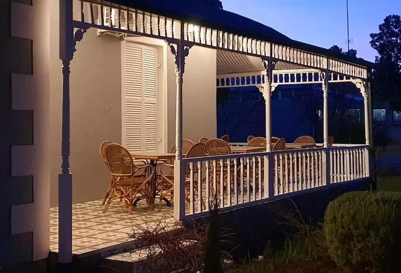 Majatalo Vier Seisoene Gastehuis