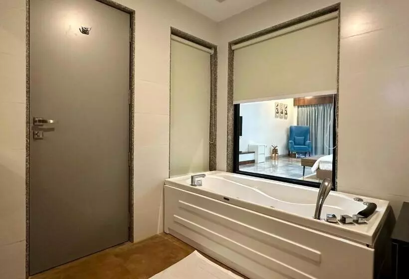 Resort Aqualina