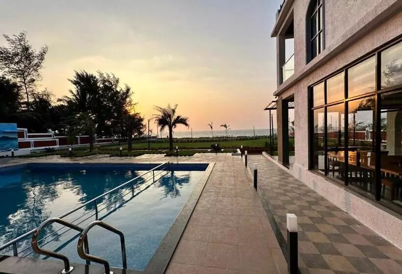 Resort Aqualina