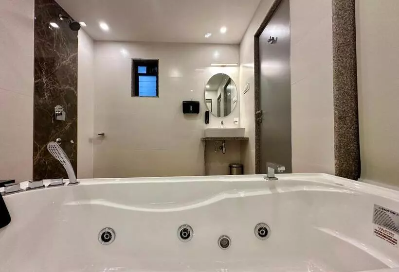Resort Aqualina