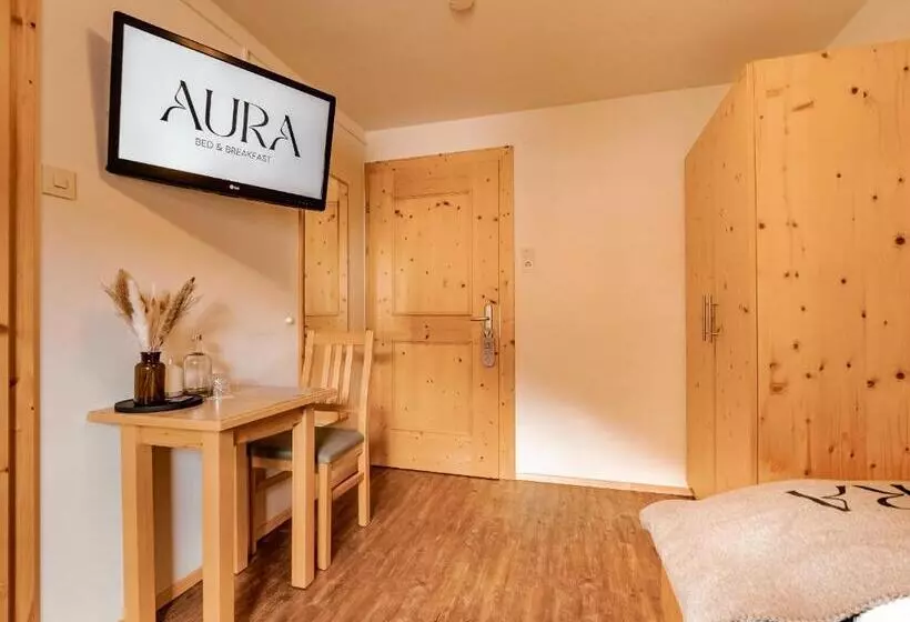 Aura Bed & Breakfast