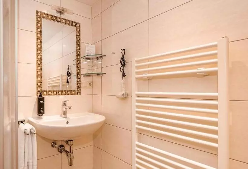 Aura Bed & Breakfast