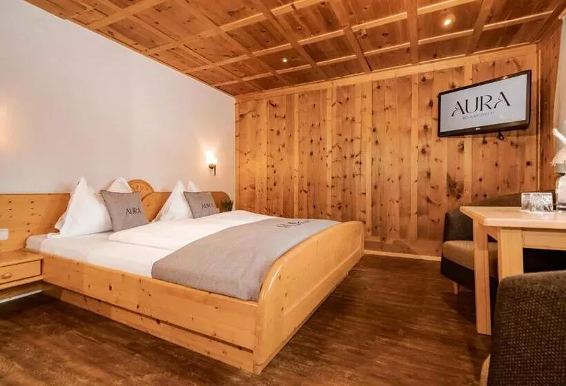 Aura Bed & Breakfast