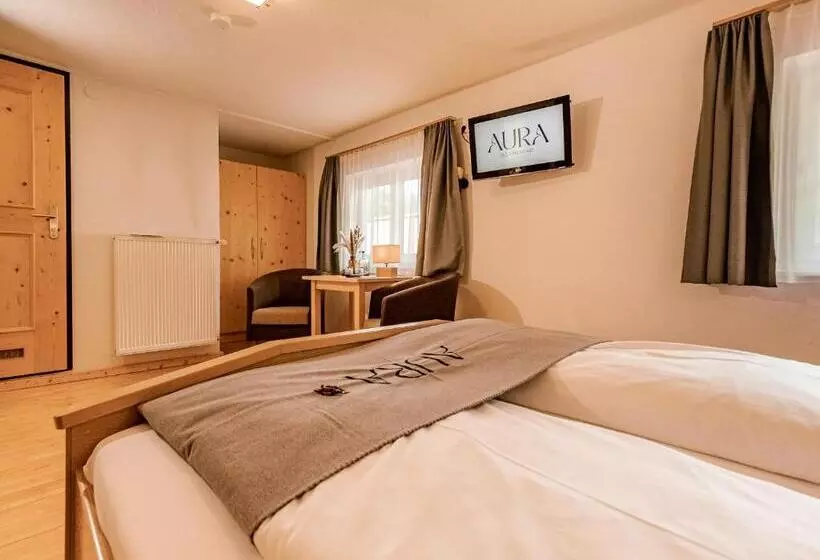 Aura Bed & Breakfast