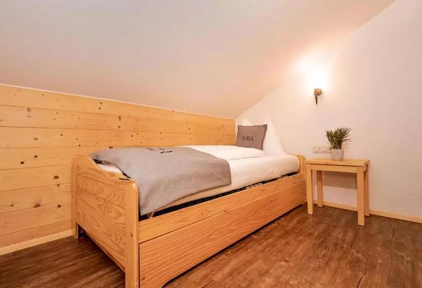 Aura Bed & Breakfast