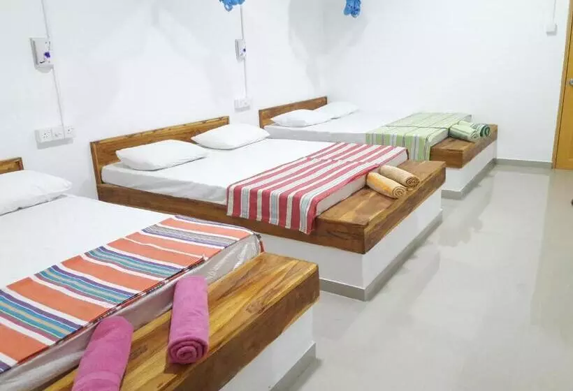 Aamiaismajoitus (B&B) A4 Villas Udawalawe