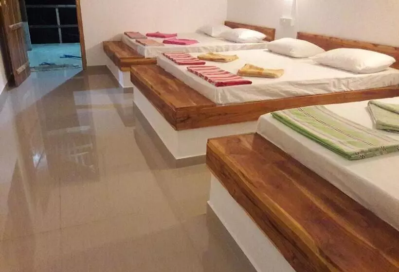 Aamiaismajoitus (B&B) A4 Villas Udawalawe