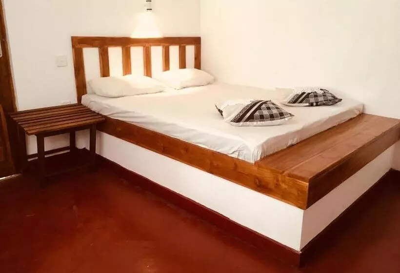 Aamiaismajoitus (B&B) A4 Villas Udawalawe