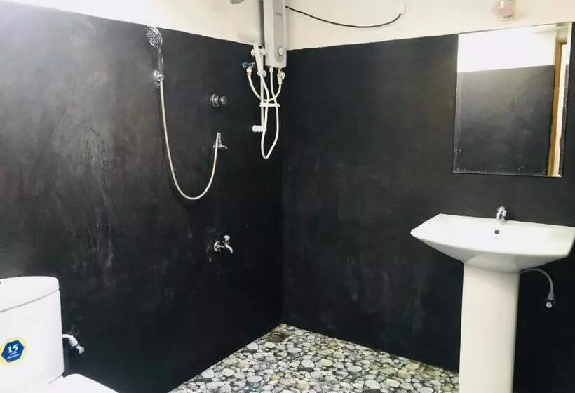 Aamiaismajoitus (B&B) A4 Villas Udawalawe