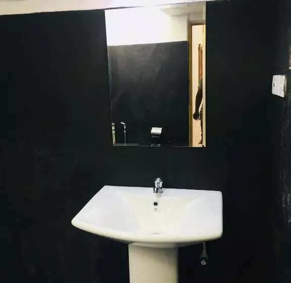 Aamiaismajoitus (B&B) A4 Villas Udawalawe