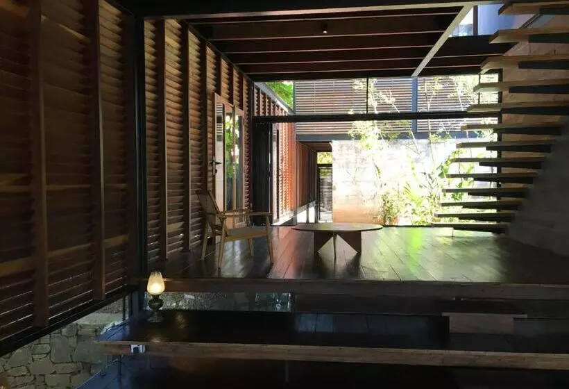 تختخواب و صبحانه Ganga Langa