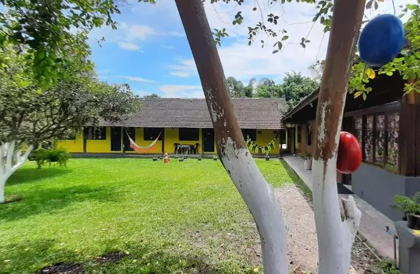 Hostel E Pousada Araquari