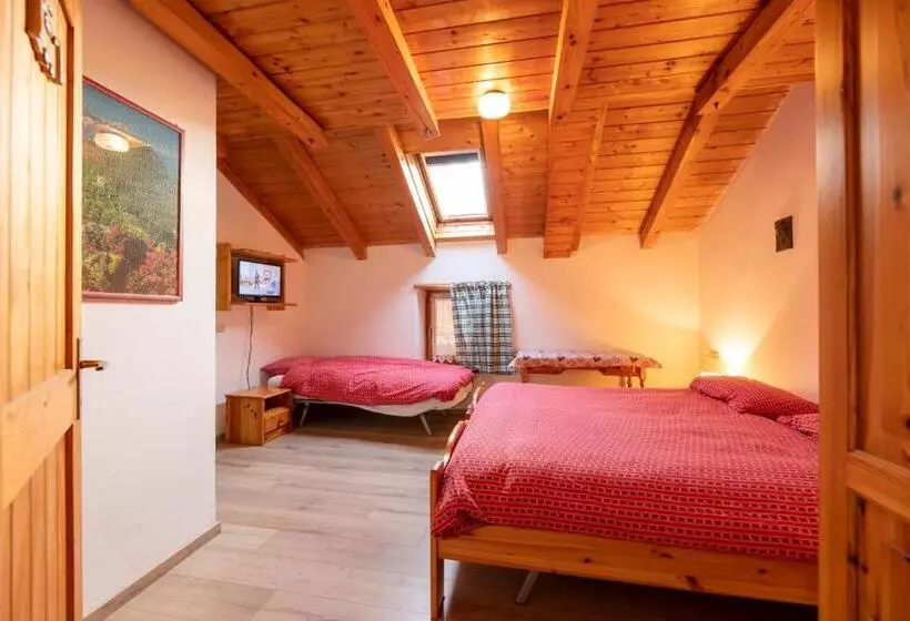 ホテル Agritur Iellici