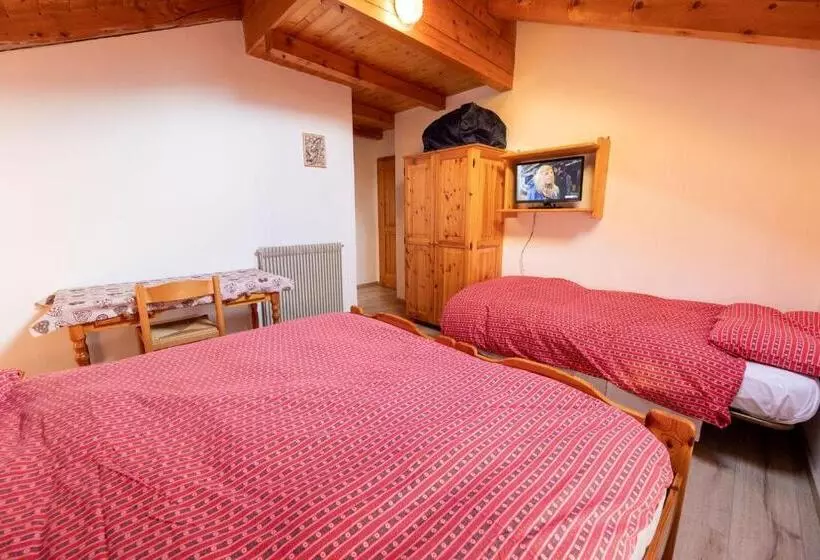 ホテル Agritur Iellici