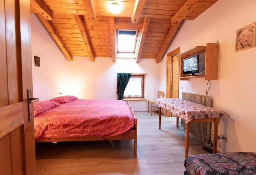 ホテル Agritur Iellici