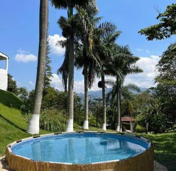 Hotelli Alojamiento Campestre En La Vega   A 1 Hora Exacta De Bogotá