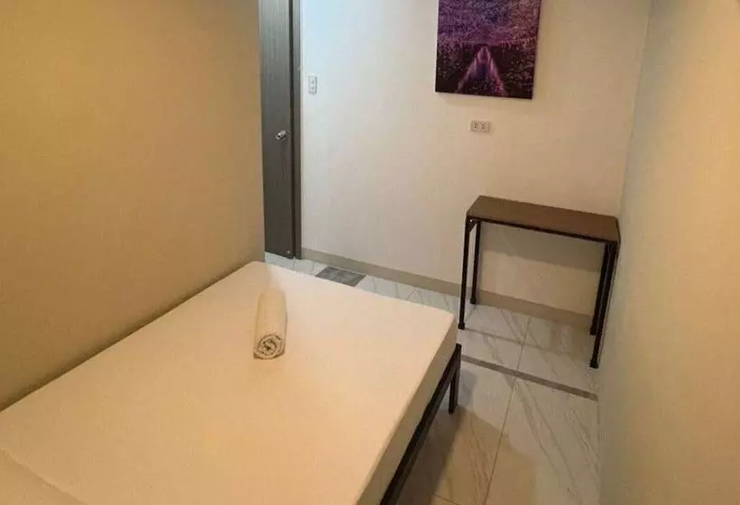 هتل Maine City Residences Tramo
