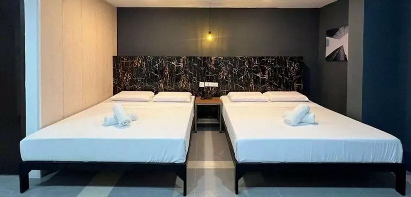 هتل Maine City Residences Tramo