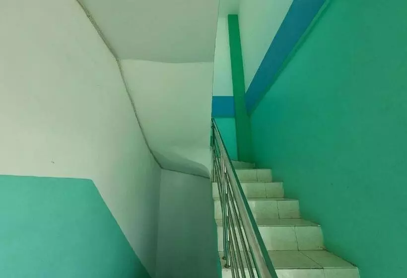 Hotelli Oyo 93493 Wira Residensia Syariah